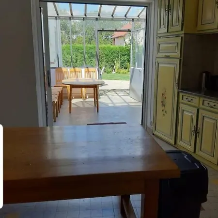 Chez Cadet بيت للعطل *